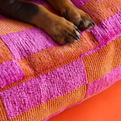 Best Dogguo Hondenkussen Jacquard Blok Patroon Oranje En Magenta Maat L