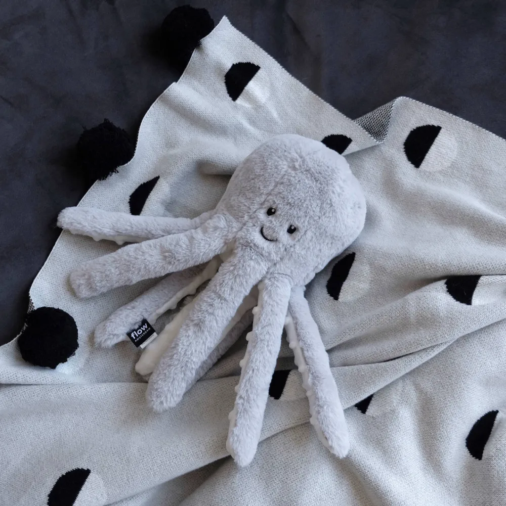 Flow Amsterdam Hartslagknuffel Olly Octopus Grijs - Knuffel 24 Cm