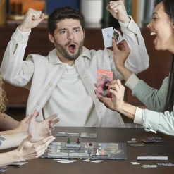 Hasbro Gaming Cluedo Conspiracy