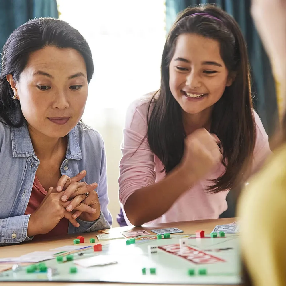 Hasbro Gaming Monopoly Classic