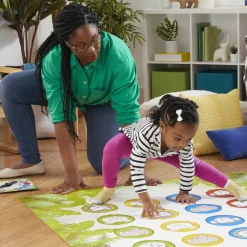 Hasbro Gaming Twister Junior