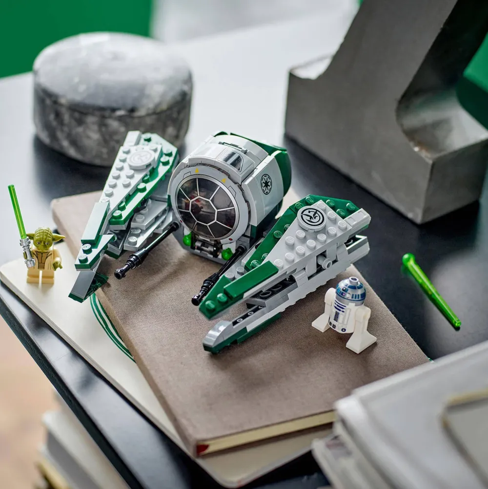 LEGO Star Wars Yoda'S Jedi Starfighter 75360