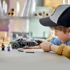 LEGO Super Heroes Dc Batmobile: Batman Vs. The Joker Achtervolging 76224