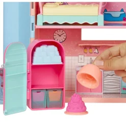 L.O.L. Surprise! Squish Sand Magic House Met Tot