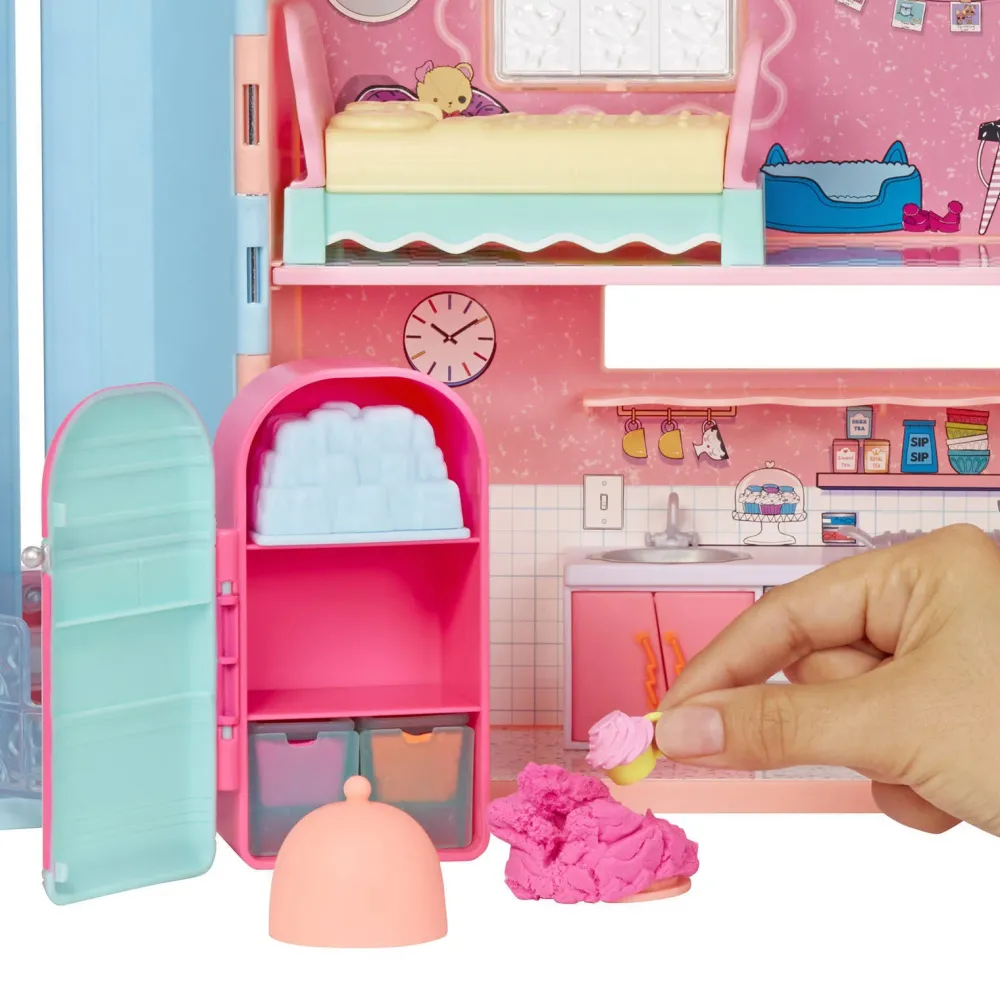 L.O.L. Surprise! Squish Sand Magic House Met Tot