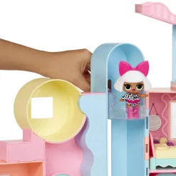 L.O.L. Surprise! Squish Sand Magic House Met Tot