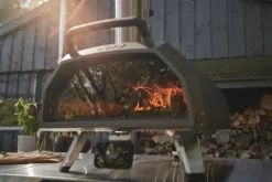 Ooni Karu 16 Pizzaoven - Hout Of Houtskool Gestookt